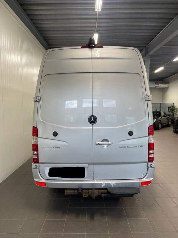 Mercedes-Benz Sprinter – Image 5