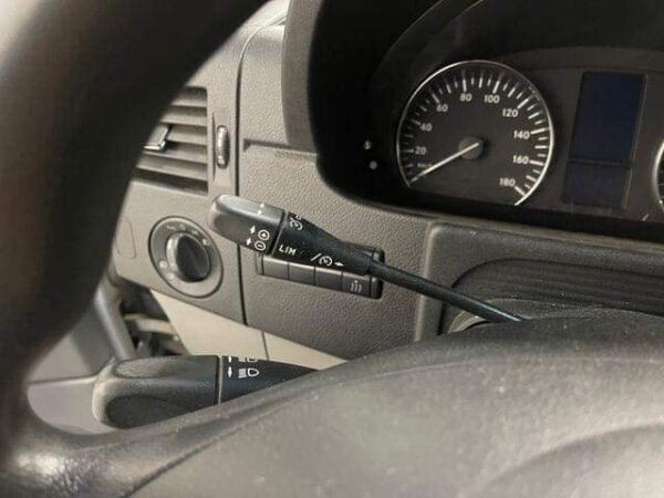 Mercedes-Benz Sprinter – Image 15