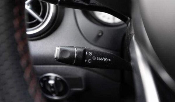 Mercedes-Benz CLA 200 – Image 18