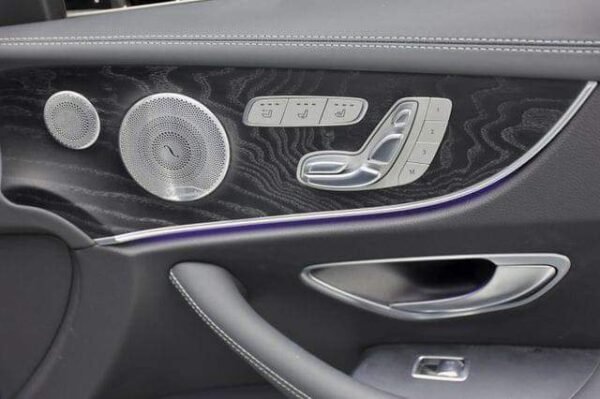  Mercedes-Benz E-Classe 200 – Image 11