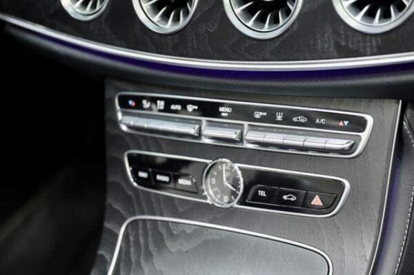  Mercedes-Benz E-Classe 200 – Image 20