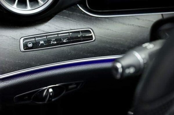  Mercedes-Benz E-Classe 200 – Image 23
