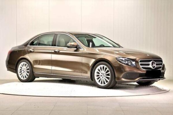 Mercedes-Benz E-classe 220 – Image 2