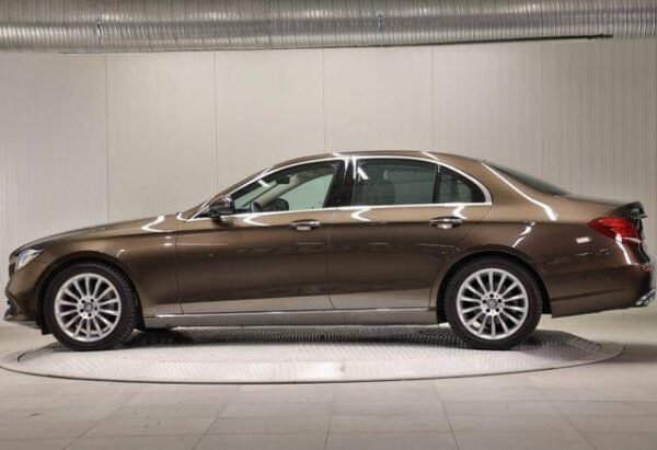 Mercedes-Benz E-classe 220 – Image 8