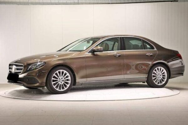 Mercedes-Benz E-classe 220 – Image 12