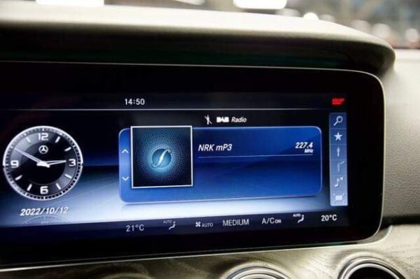 Mercedes-Benz E-classe 220 – Image 19