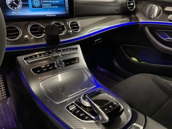 Mercedes-Benz Classe E 220 – Image 12