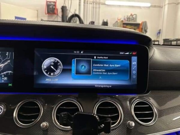 Mercedes-Benz Classe E 220 – Image 21