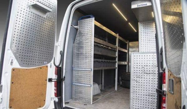 Mercedes-Benz Sprinter – Image 16