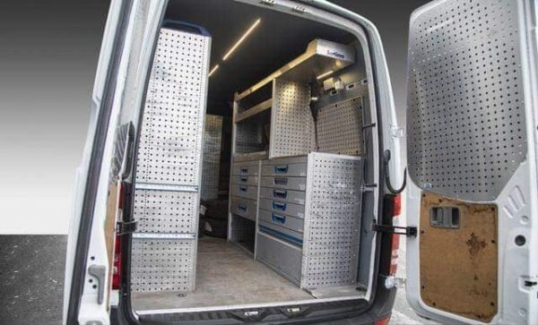 Mercedes-Benz Sprinter – Image 22