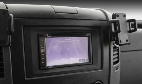 Mercedes-Benz Sprinter – Image 25