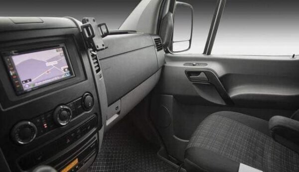 Mercedes-Benz Sprinter – Image 23
