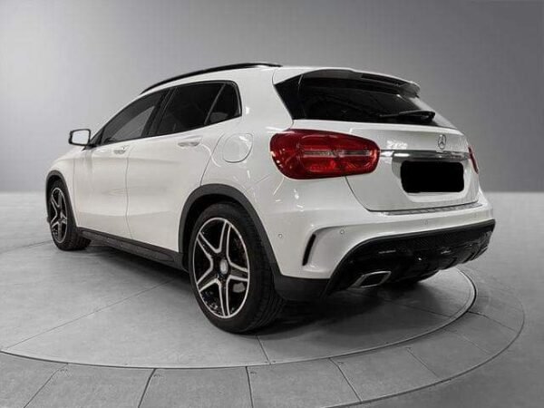 Mercedes-Benz GLA 200 – Image 5
