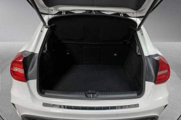 Mercedes-Benz GLA 200 – Image 3