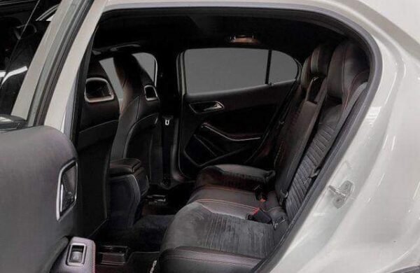 Mercedes-Benz GLA 200 – Image 12