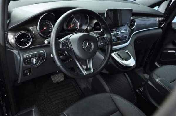 Mercedes-Benz EQV V300 – Image 12
