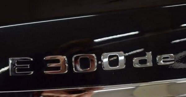 Mercedes-Benz Classe E 300 – Image 28