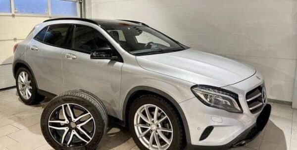 Mercedes-Benz GLA 200 – Image 2