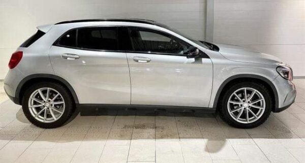 Mercedes-Benz GLA 200 – Image 6