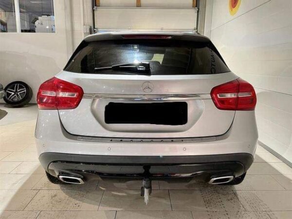 Mercedes-Benz GLA 200 – Image 7