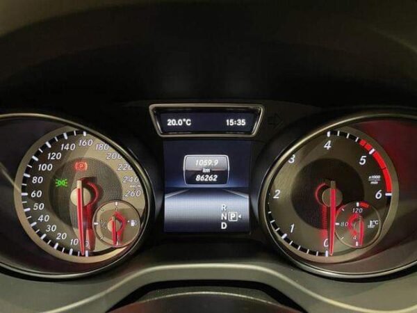 Mercedes-Benz GLA 200 – Image 14
