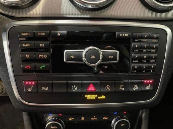Mercedes-Benz GLA 200 – Image 20