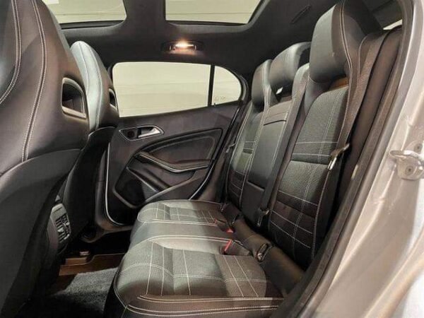 Mercedes-Benz GLA 200 – Image 29