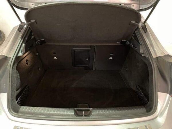 Mercedes-Benz GLA 200 – Image 27