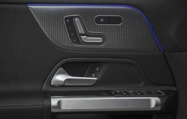 Mercedes-Benz EQB 350 – Image 20