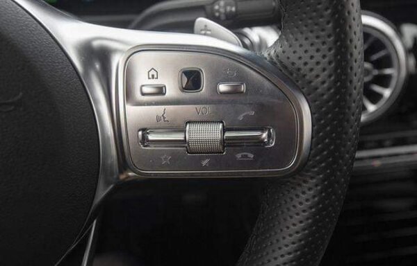 Mercedes-Benz EQB 350 – Image 28