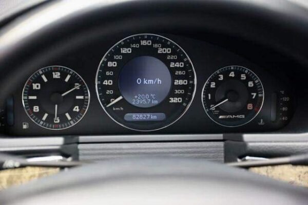 Mercedes-Benz Classe E 63 – Image 15