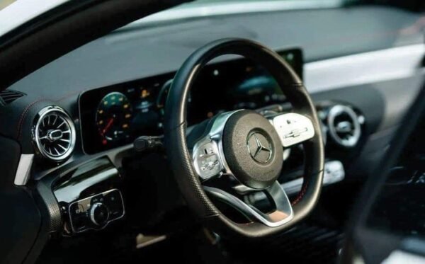 Mercedes-Benz CLA 220 – Image 12