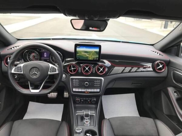Mercedes-Benz CLA 45 AMG – Image 16