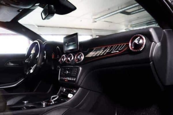 Mercedes-Benz CLA 45 – Image 20