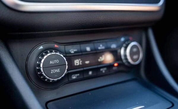 Mercedes-Benz CLA 45 AMG – Image 32