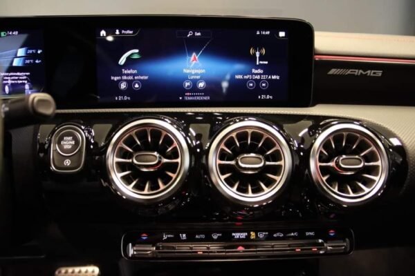 Mercedes-Benz CLA AMG 45 S – Image 15