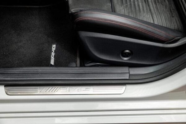 Mercedes-Benz CLA 45 AMG – Image 16