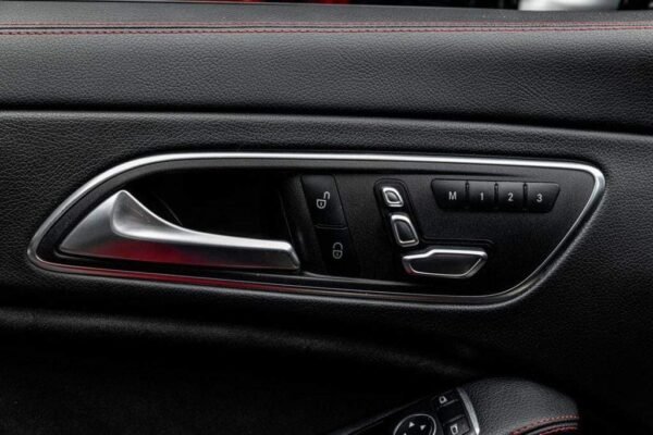 Mercedes-Benz CLA 45 AMG – Image 15