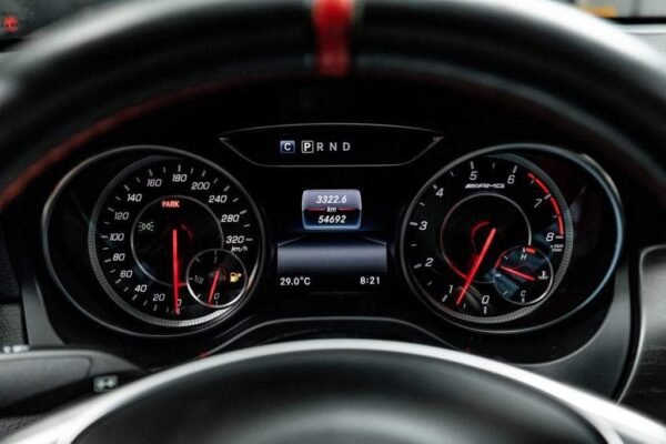 Mercedes-Benz CLA 45 AMG – Image 24