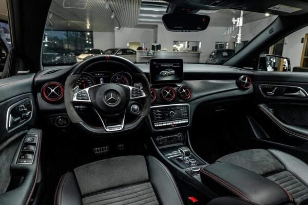Mercedes-Benz CLA 45 AMG – Image 26