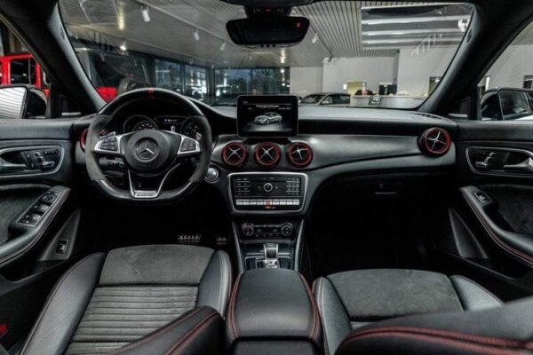 Mercedes-Benz CLA 45 AMG – Image 30