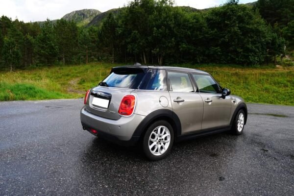 MINI Cooper  5-d – Image 6
