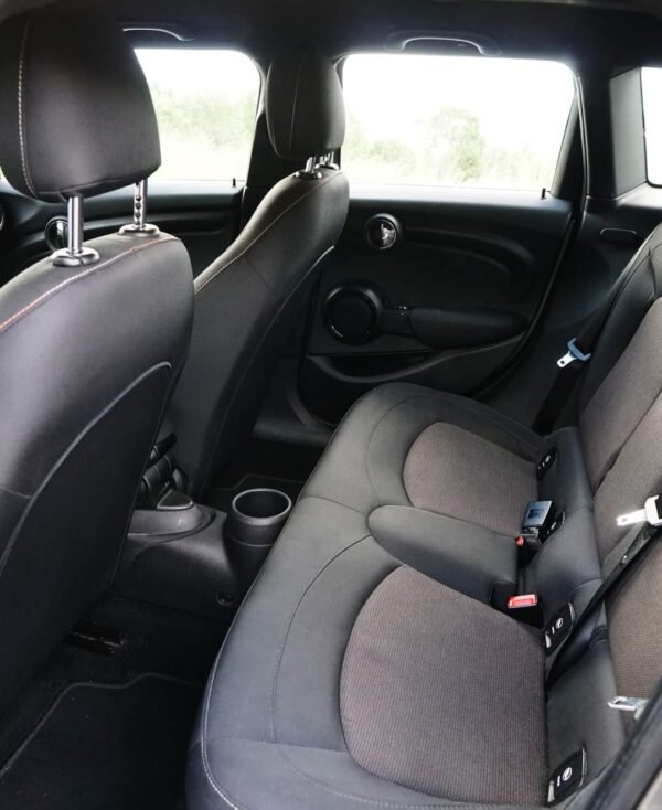 MINI Cooper  5-d – Image 3