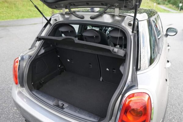 MINI Cooper  5-d – Image 8