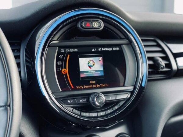 MINI Cooper S – Image 37