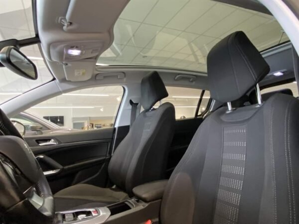 Peugeot 308 – Image 12