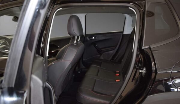 Peugeot 2008 – Image 15