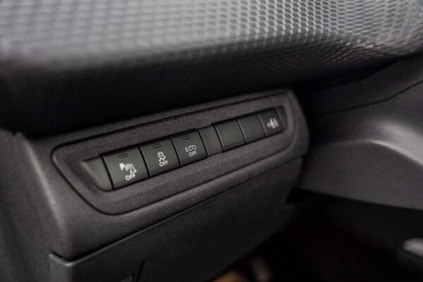 Peugeot 2008 – Image 20