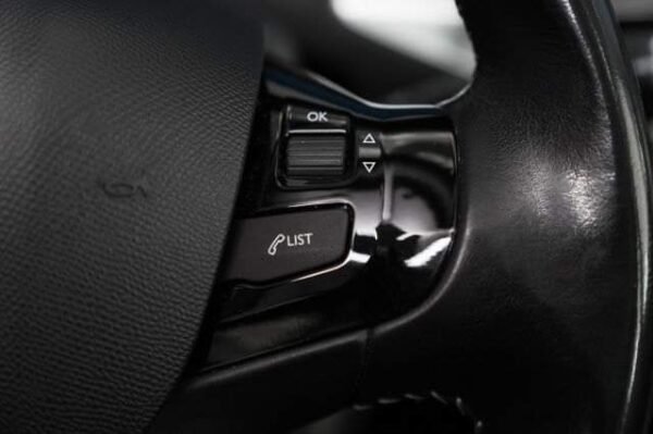 Peugeot 308 – Image 8