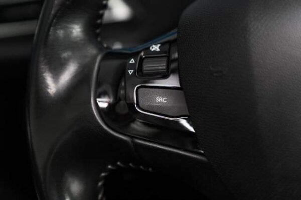 Peugeot 308 – Image 19